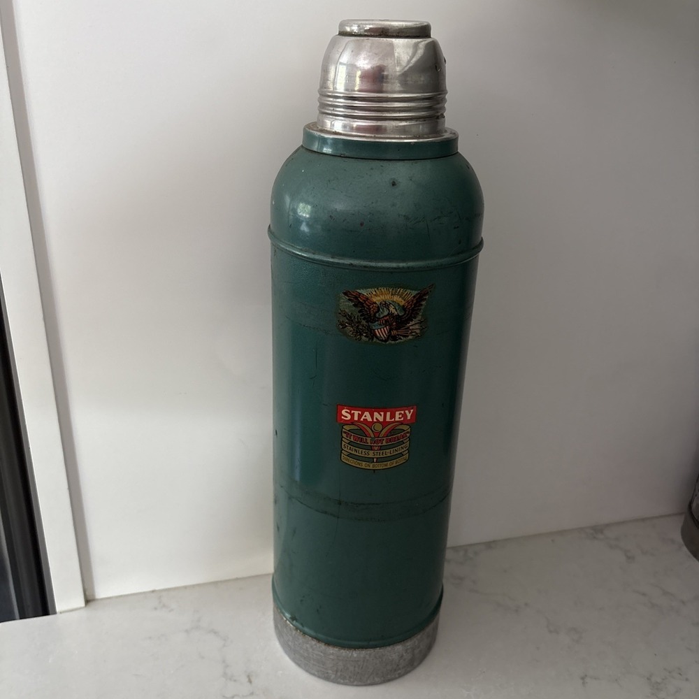 Vintage Stanley Super Vac‎ Stainless Steel Lined Thermos USA N945 Red Label - Picture 1 of 7